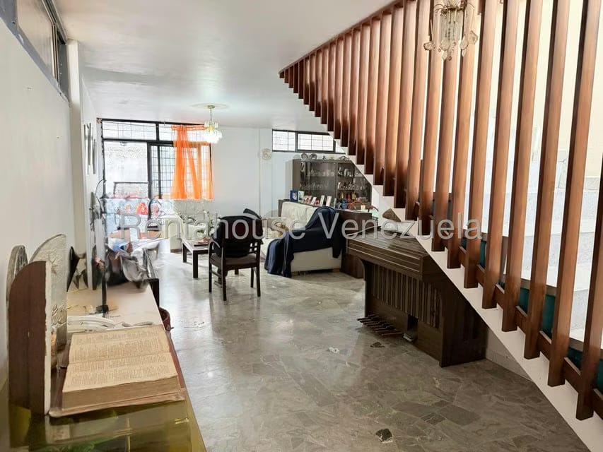 Casa (Multipes Niveles) en Venta en Macaracuay, Distrito Metropolitano - 3