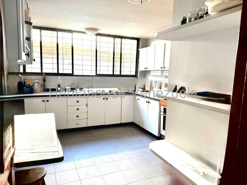 Casa (Multipes Niveles) en Venta en Macaracuay, Distrito Metropolitano - 4