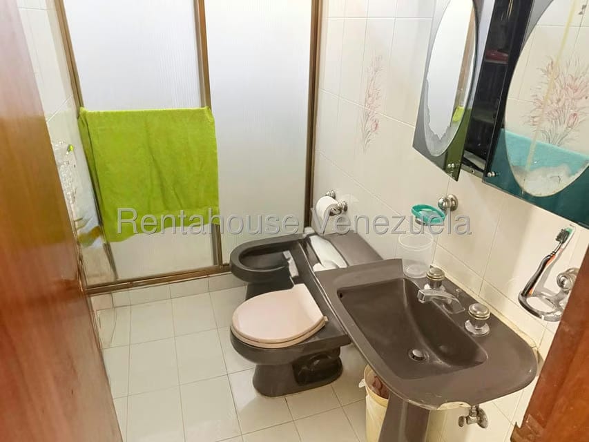 Casa (Multipes Niveles) en Venta en Macaracuay, Distrito Metropolitano - 6