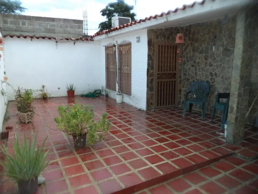 Casa (1 Nivel) en Venta en Lecumberry, Miranda - 2