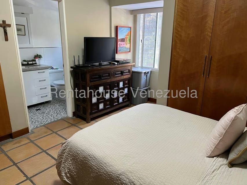 Apartamento (1 Nivel) en Alquiler en Los Campitos, Distrito Metropolitano - 26