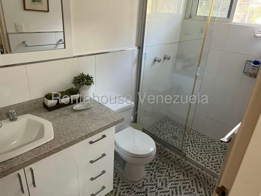 Apartamento (1 Nivel) en Alquiler en Los Campitos, Distrito Metropolitano - 28