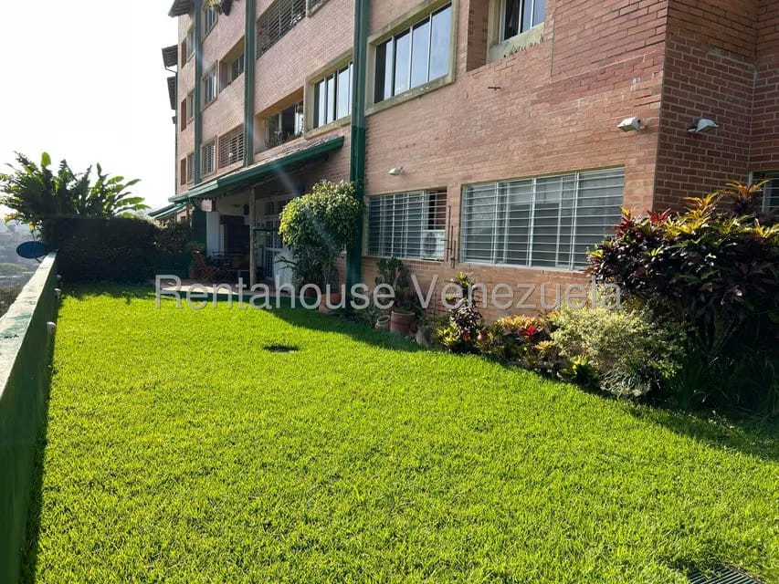 Apartamento (1 Nivel) en Alquiler en Los Campitos, Distrito Metropolitano - 34