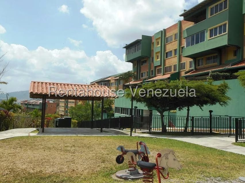 Apartamento (1 Nivel) en Alquiler en Los Campitos, Distrito Metropolitano - 37
