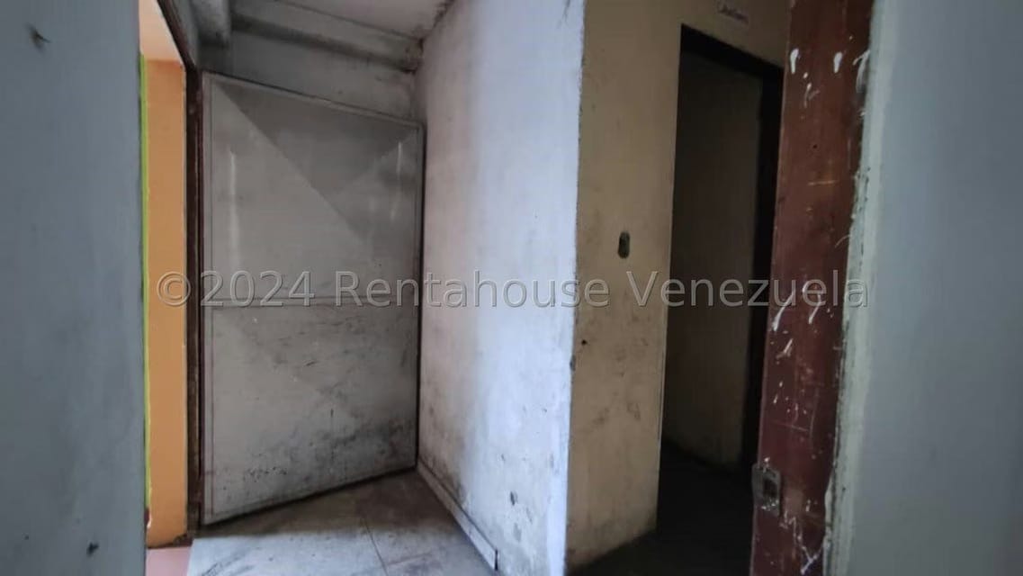 Comercial (Local Comercial) en Alquiler en Centro, Lara - 11