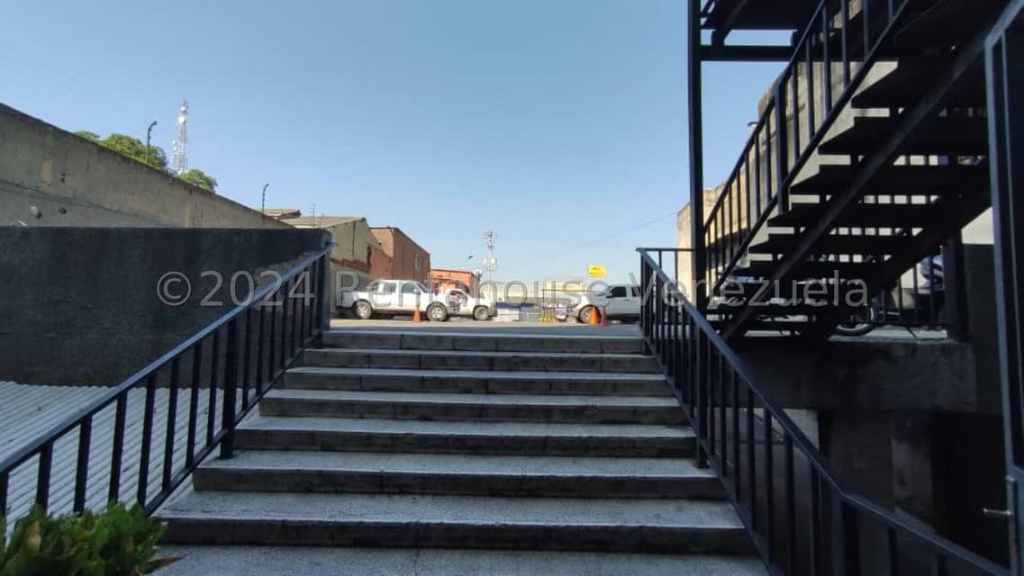 Comercial (Local Comercial) en Alquiler en Centro, Lara - 24