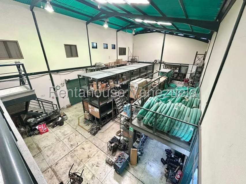 Comercial (Galpon - Deposito) en Venta en Zona Industrial 2, Lara - 26