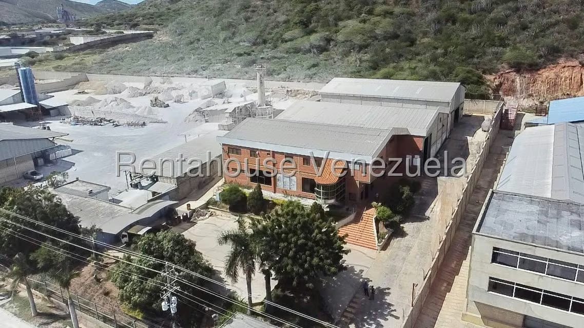 Comercial (Galpon - Deposito) en Venta en Zona Industrial 2, Lara - 6