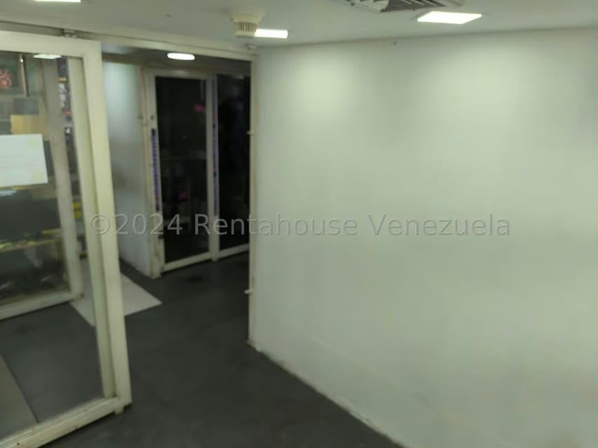 Comercial (Local Comercial) en Alquiler en Parroquia La Candelaria, Distrito Metropolitano - 6