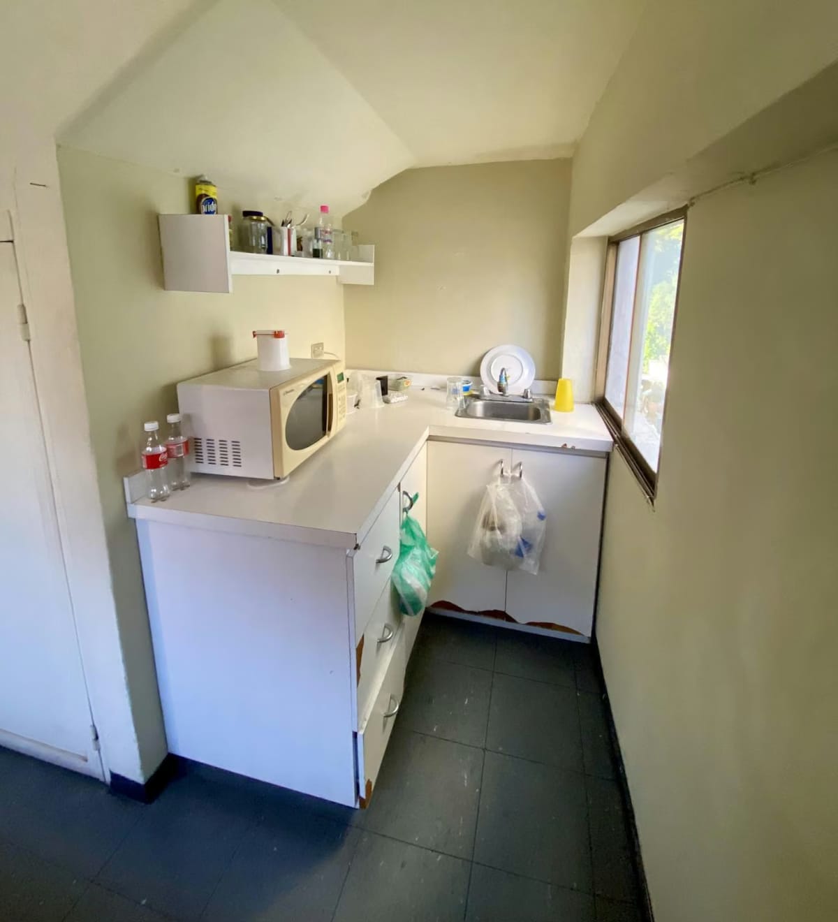 Oficina en Alquiler - Urb. Colinas de Bello Monte - Baruta - Estado Miranda - 9