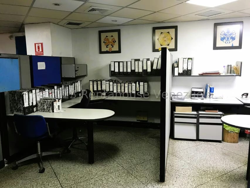 Comercial (Local Comercial) en Venta en Santa Eduvigis, Distrito Metropolitano - 15