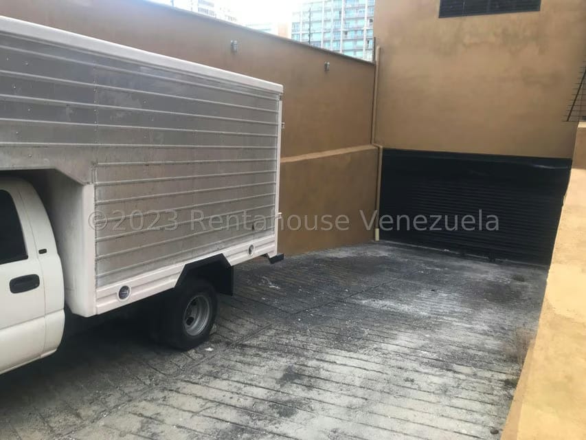 Comercial (Local Comercial) en Venta en Santa Eduvigis, Distrito Metropolitano - 3