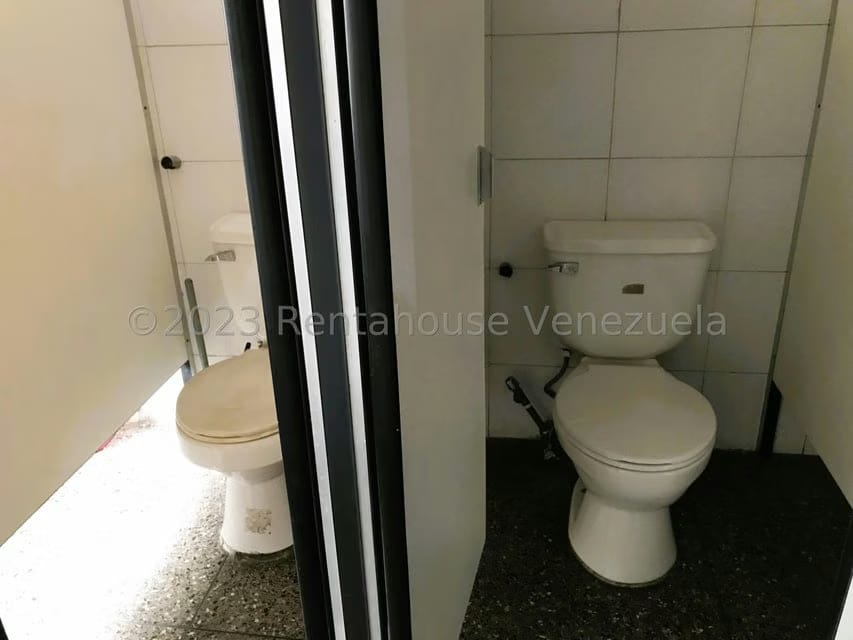 Comercial (Local Comercial) en Venta en Santa Eduvigis, Distrito Metropolitano - 21