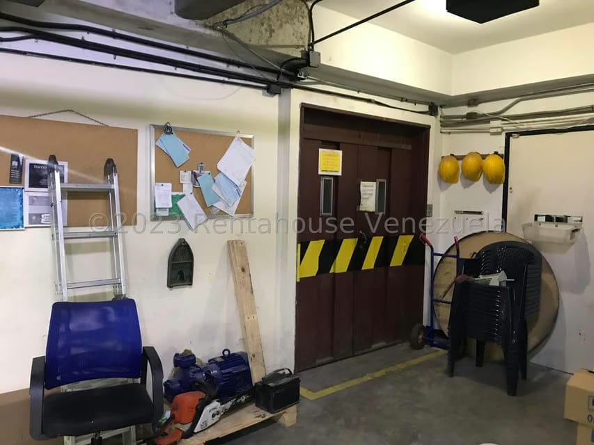 Comercial (Local Comercial) en Venta en Santa Eduvigis, Distrito Metropolitano - 22