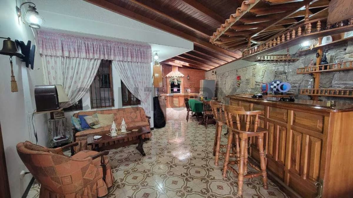 En venta Casa-Quinta en Los Naranjos del municipio el Hatillo - 15
