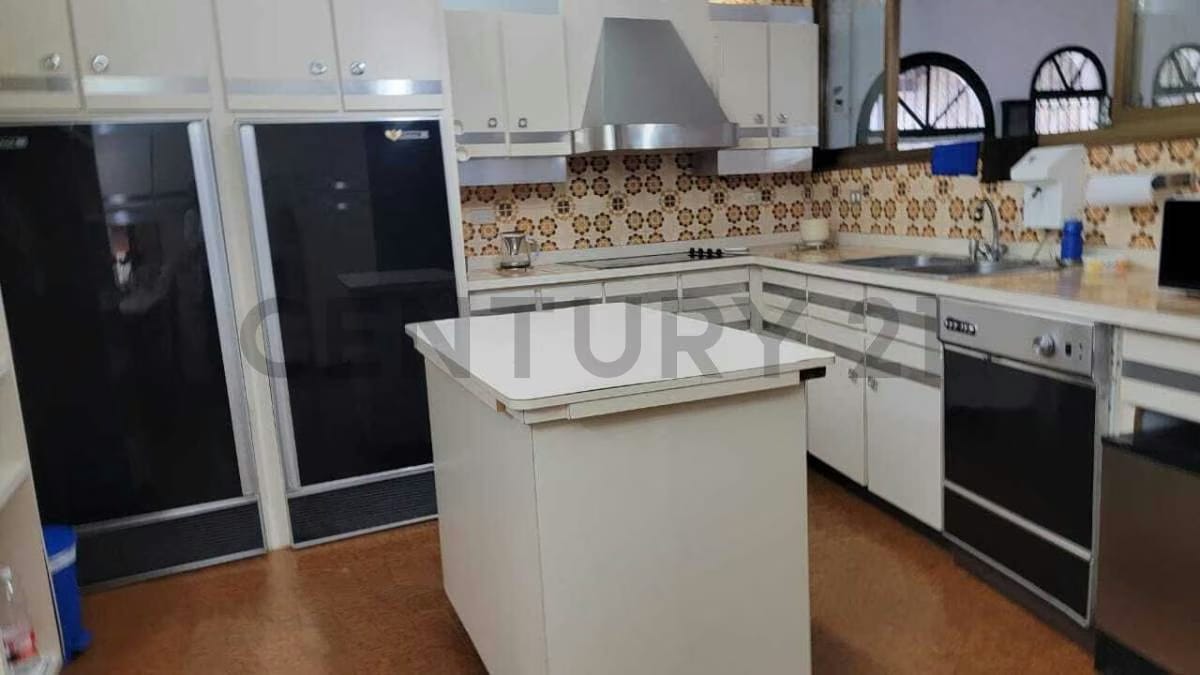 En venta Casa-Quinta en Los Naranjos del municipio el Hatillo - 9