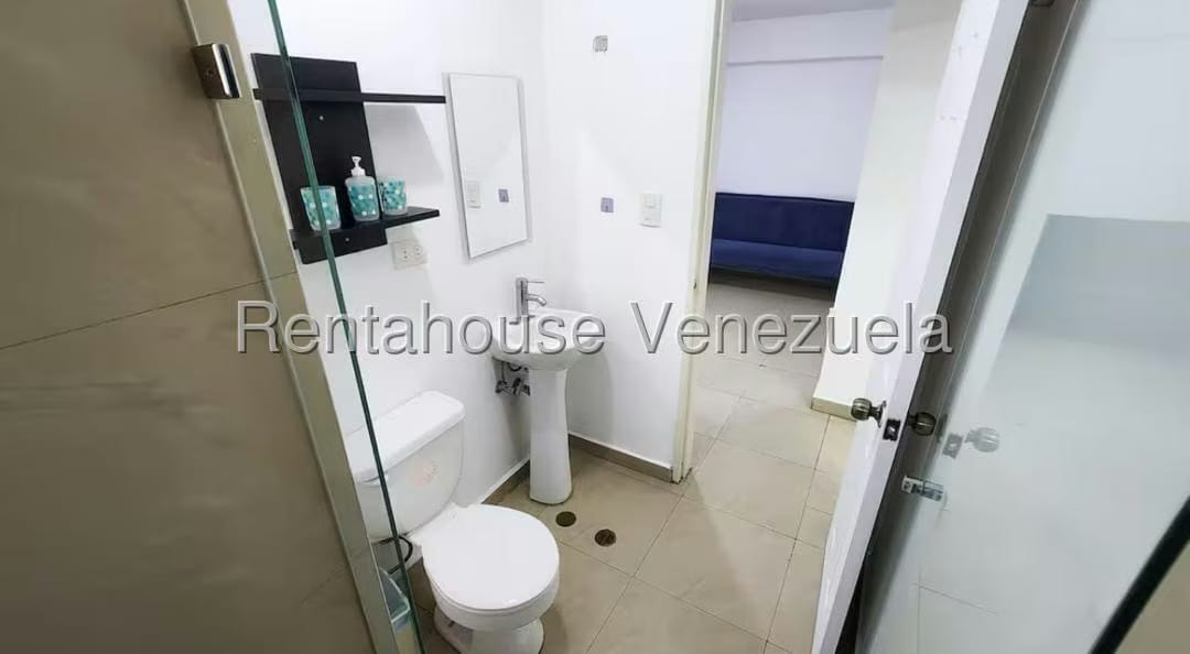 Apartamento (Duplex) en Venta en El Paraiso, Distrito Metropolitano - 22