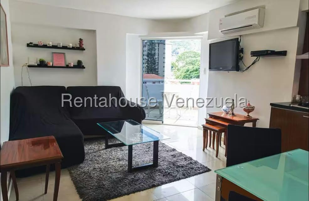 Apartamento (Duplex) en Venta en El Paraiso, Distrito Metropolitano - 4