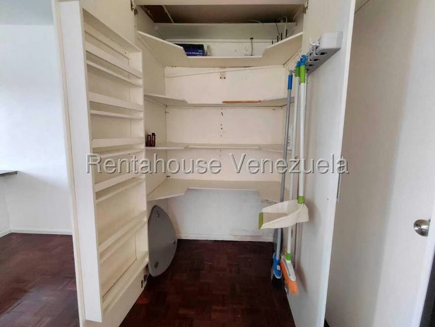 Apartamento (1 Nivel) en Alquiler en Santa Fe Sur, Distrito Metropolitano - 14