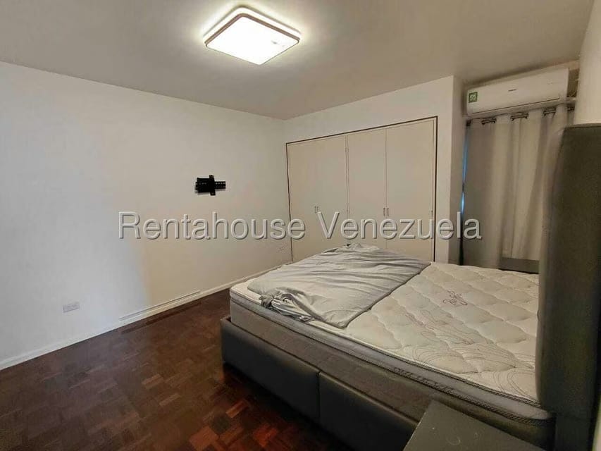 Apartamento (1 Nivel) en Alquiler en Santa Fe Sur, Distrito Metropolitano - 21