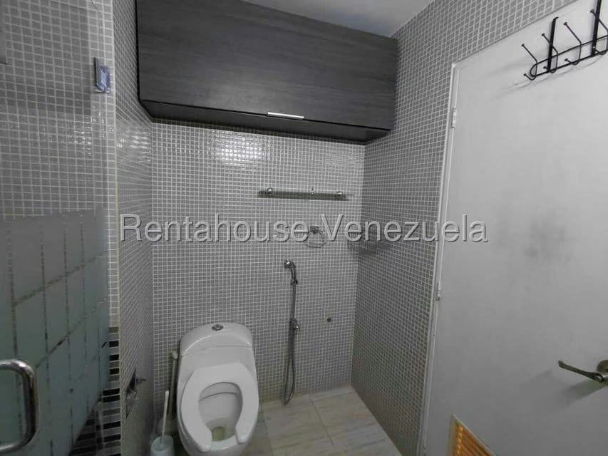 Apartamento (1 Nivel) en Alquiler en Santa Fe Sur, Distrito Metropolitano - 25