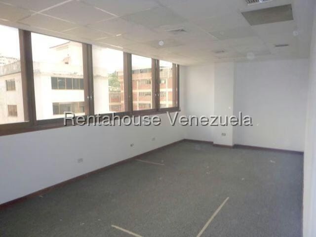 Comercial (Oficina) en Alquiler en La Urbina, Distrito Metropolitano - 5