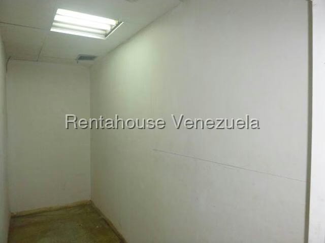 Comercial (Oficina) en Alquiler en La Urbina, Distrito Metropolitano - 8