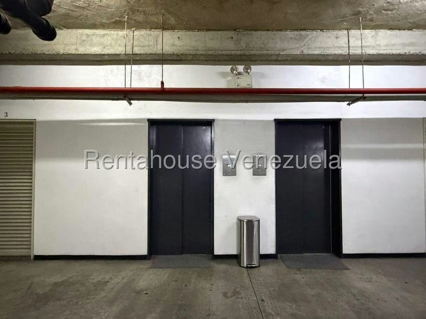 Apartamento (1 Nivel) en Venta en Santa Eduvigis, Distrito Metropolitano - 15