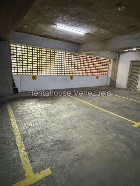 Apartamento (1 Nivel) en Venta en Santa Eduvigis, Distrito Metropolitano - 16