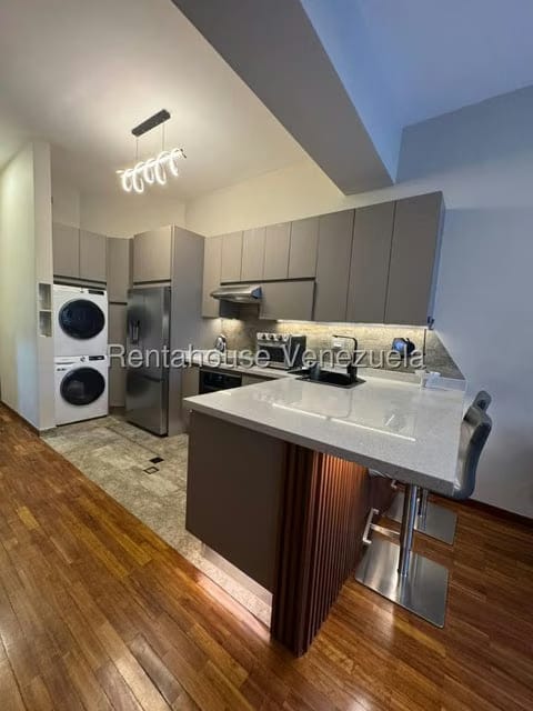 Apartamento (1 Nivel) en Venta en Santa Eduvigis, Distrito Metropolitano - 7
