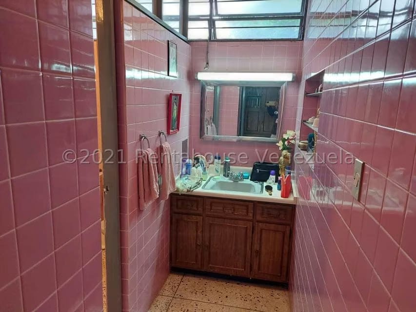 Casa (Duplex) en Venta en Colinas de Bello Monte, Distrito Metropolitano - 42