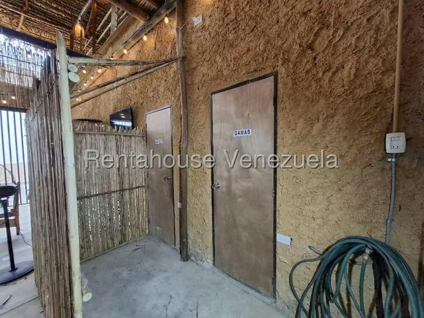 Comercial (Local Comercial) en Alquiler en Los Colorados, Carabobo - 13