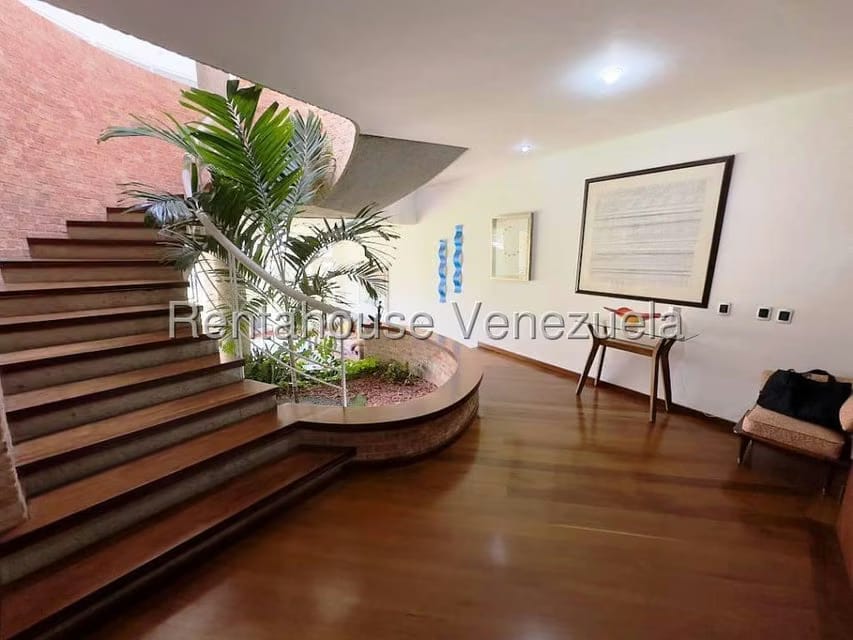 Casa (Multipes Niveles) en Venta en Los Samanes, Distrito Metropolitano - 6