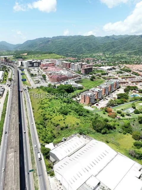 Terreno (Comercial) en Venta en Buenaventura, Miranda - 2