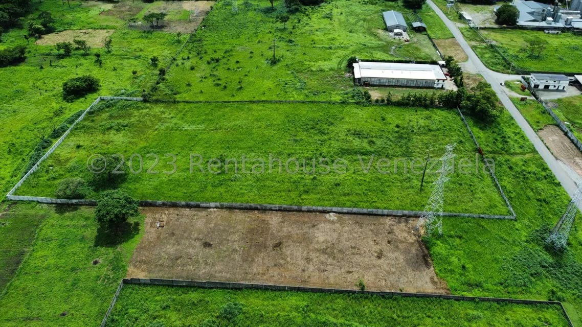 Terreno (Industrial) en Venta en Centro, Portuguesa - 2