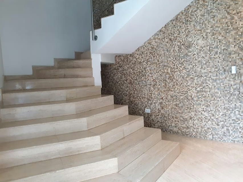Apartamento (Duplex) en Venta en Lomas de Las Mercedes, Distrito Metropolitano - 8