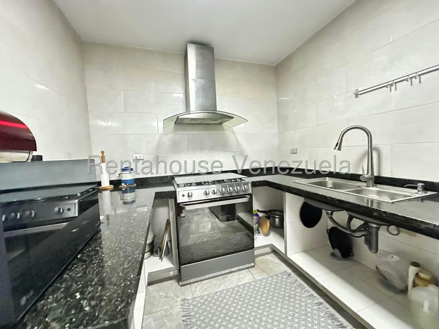 Townhouse (Multiples Niveles) en Venta en Valle Jardin, Aragua - 13