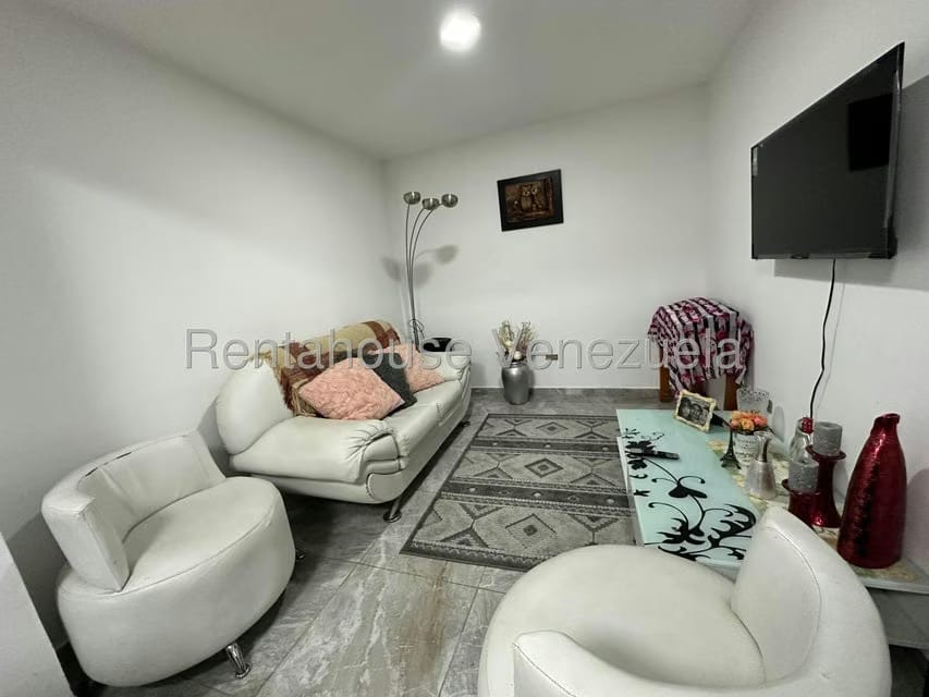 Townhouse (Multiples Niveles) en Venta en Valle Jardin, Aragua - 16