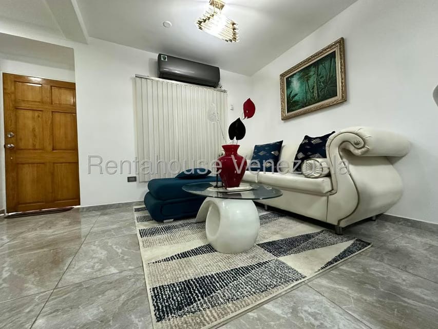 Townhouse (Multiples Niveles) en Venta en Valle Jardin, Aragua - 3