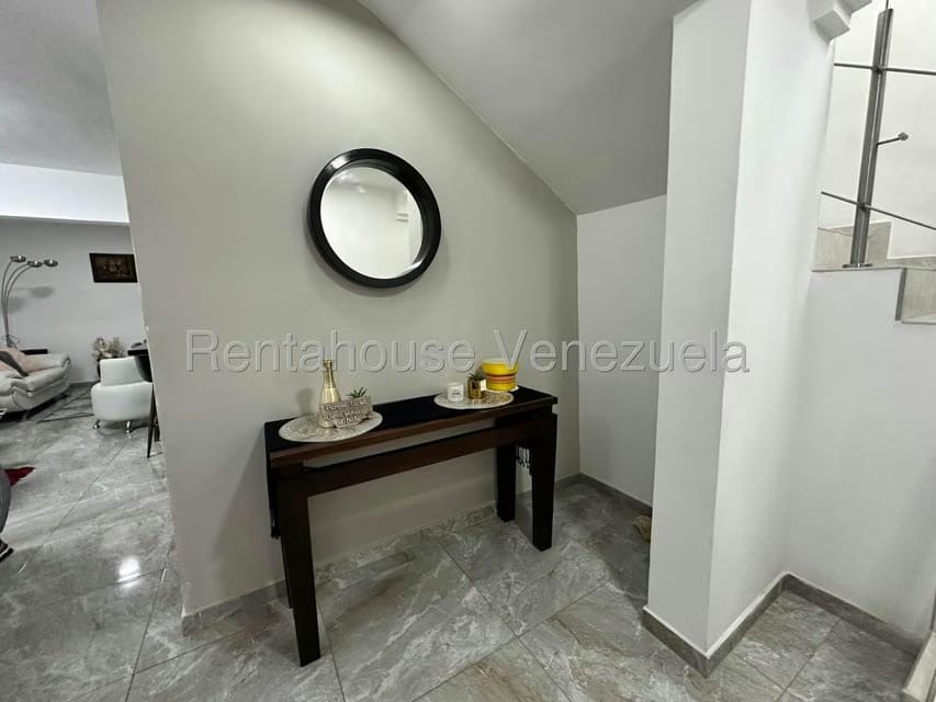 Townhouse (Multiples Niveles) en Venta en Valle Jardin, Aragua - 21