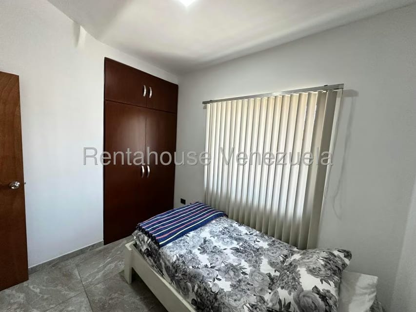 Townhouse (Multiples Niveles) en Venta en Valle Jardin, Aragua - 26