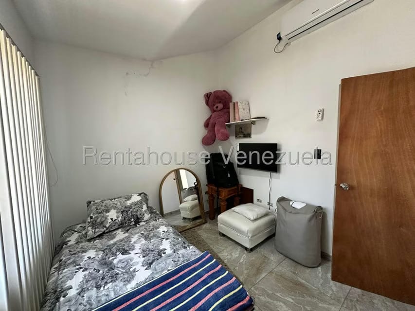 Townhouse (Multiples Niveles) en Venta en Valle Jardin, Aragua - 27