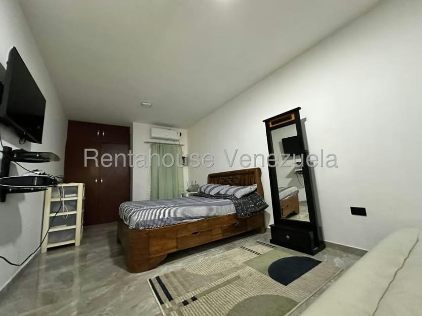 Townhouse (Multiples Niveles) en Venta en Valle Jardin, Aragua - 32