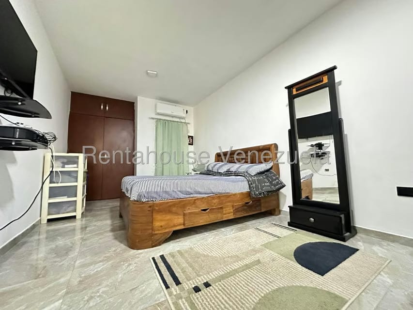 Townhouse (Multiples Niveles) en Venta en Valle Jardin, Aragua - 33