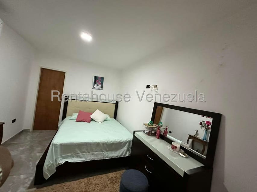 Townhouse (Multiples Niveles) en Venta en Valle Jardin, Aragua - 36