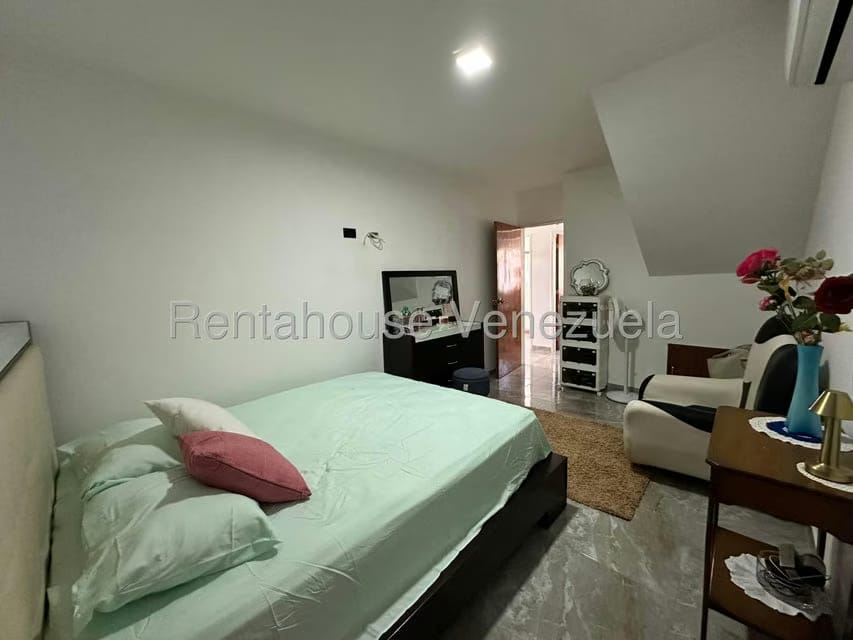 Townhouse (Multiples Niveles) en Venta en Valle Jardin, Aragua - 37