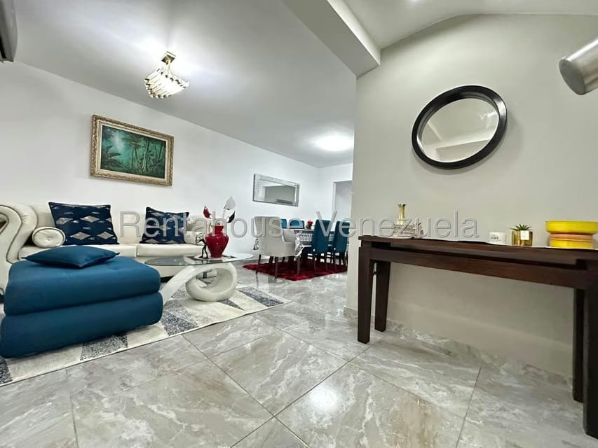 Townhouse (Multiples Niveles) en Venta en Valle Jardin, Aragua - 5