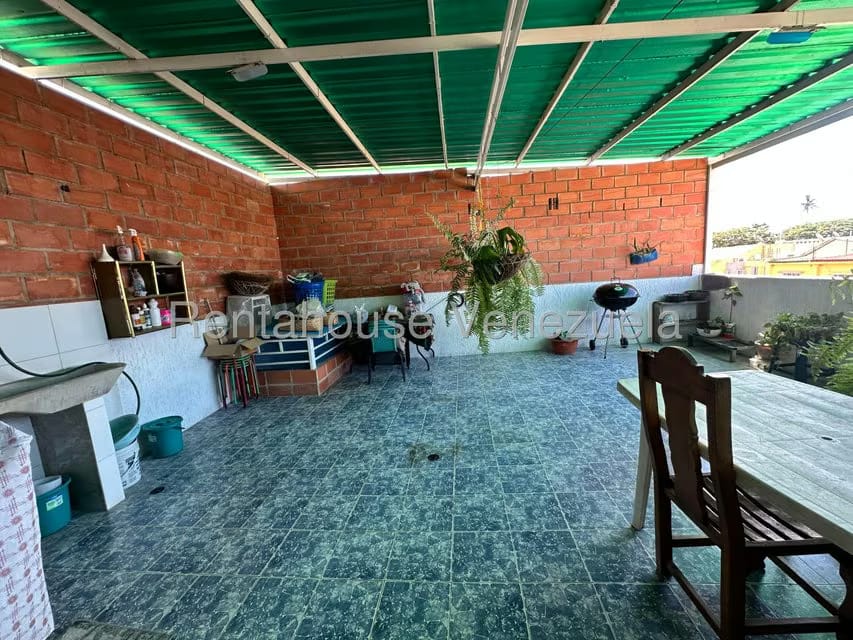 Townhouse (Multiples Niveles) en Venta en Valle Jardin, Aragua - 44