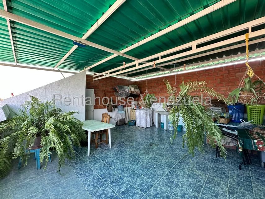 Townhouse (Multiples Niveles) en Venta en Valle Jardin, Aragua - 47