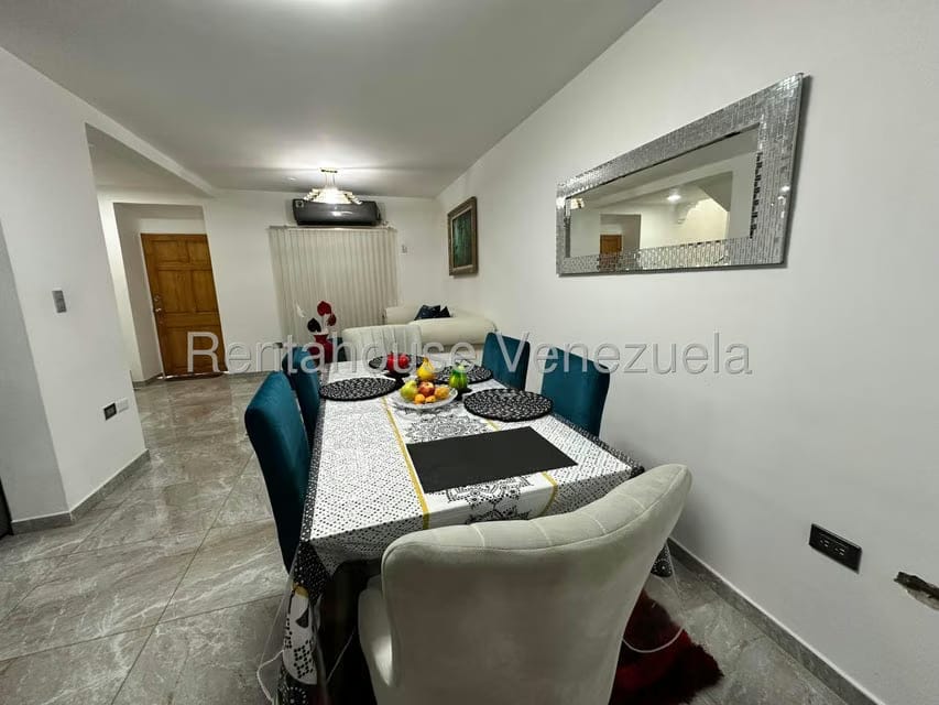 Townhouse (Multiples Niveles) en Venta en Valle Jardin, Aragua - 7